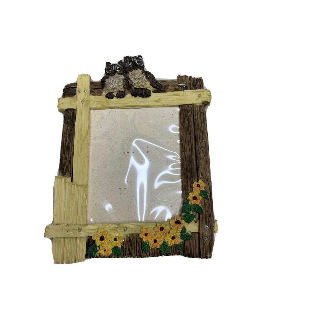 Vintage Traditions Holiday Poly County Owls Frame 3D 3.25 x 4” Photo Frame
